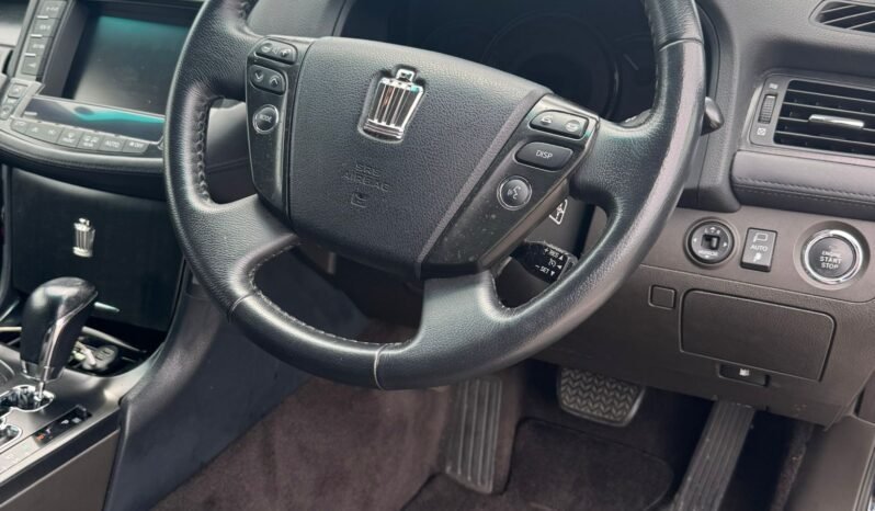 
								Toyota Crown DBA-GRS200 full									