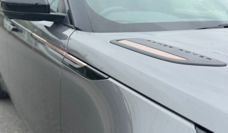 
								Land Rover Range Rover 2018 full									